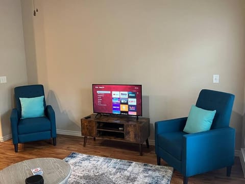 Hill Country Galleria Getaway Apartment in Austin