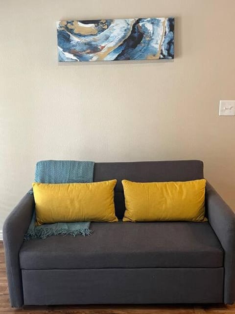 Hill Country Galleria Getaway Apartment in Austin