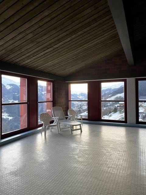 Casa Splendusa - sonnige Wohnung in Brigels Apartment in Canton of Grisons