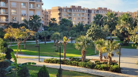 Garden, Balcony/Terrace, City view, Garden view