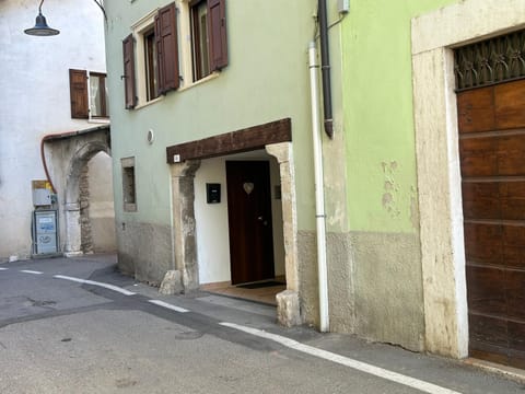 Property building, Street view