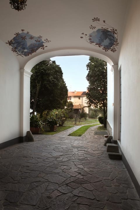 Day, Garden, Other, Decorative detail, Garden view, Internal: Not applicable to any particular room