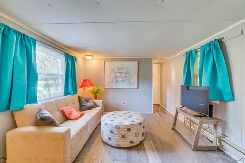 5 Mi to Golf Charming Hernando Home with Deck House in Hernando