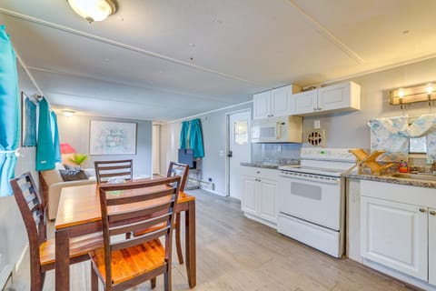 5 Mi to Golf Charming Hernando Home with Deck House in Hernando