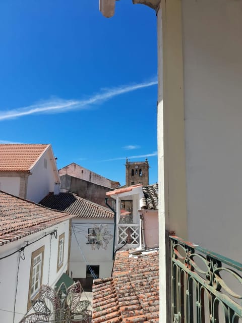 View (from property/room), Balcony/Terrace, Bedroom
