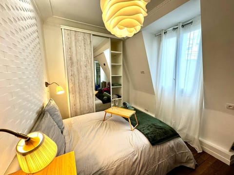 Champs-Elysées - Suite for 2 people Apartment in Paris