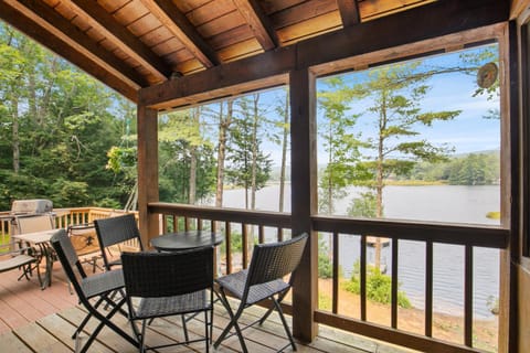 Lakefront Retreat Swim, Kayak, Fish, and more! House in Sanbornton