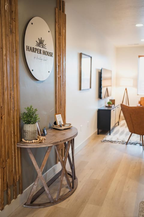 Harper House Campground/ 
RV Resort in Santa Clara