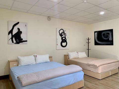Bed, Decorative detail, Bedroom