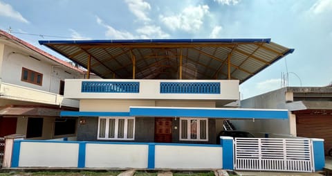 Property building, Balcony/Terrace