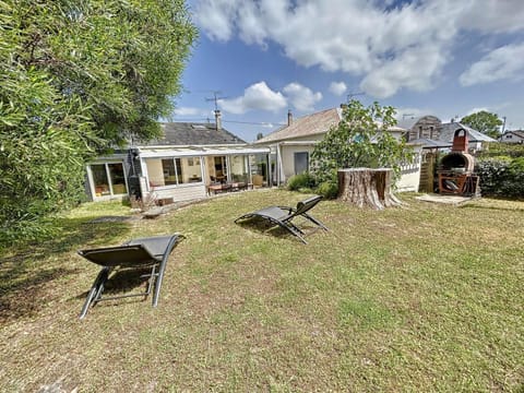 Maison de vacances à 350m de la plage avec jardin, véranda et Wi-Fi gratuit - FR-1-361-525 House in Saint-Pair-sur-Mer