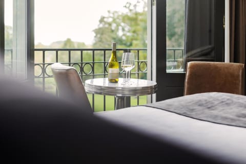 Bedroom, Garden view