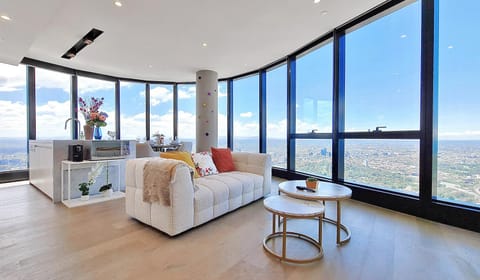 View (from property/room), Living room, Seating area