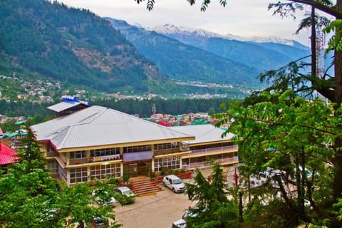 Property building, Mountain view, Parking
