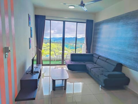 Natural landscape, TV and multimedia, Living room, Seating area, fireplace