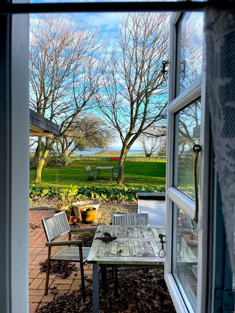 Spring, View (from property/room), Garden view
