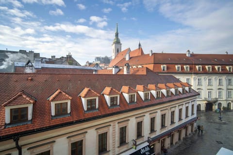 City view, Landmark view, Street view