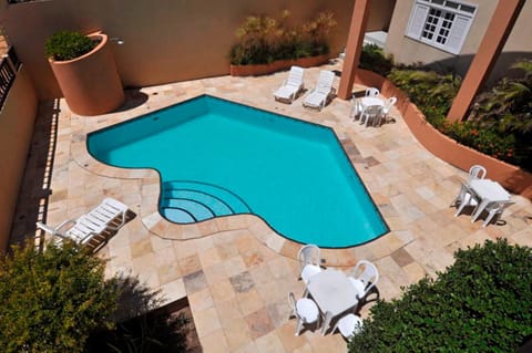Swimming pool, Swimming pool