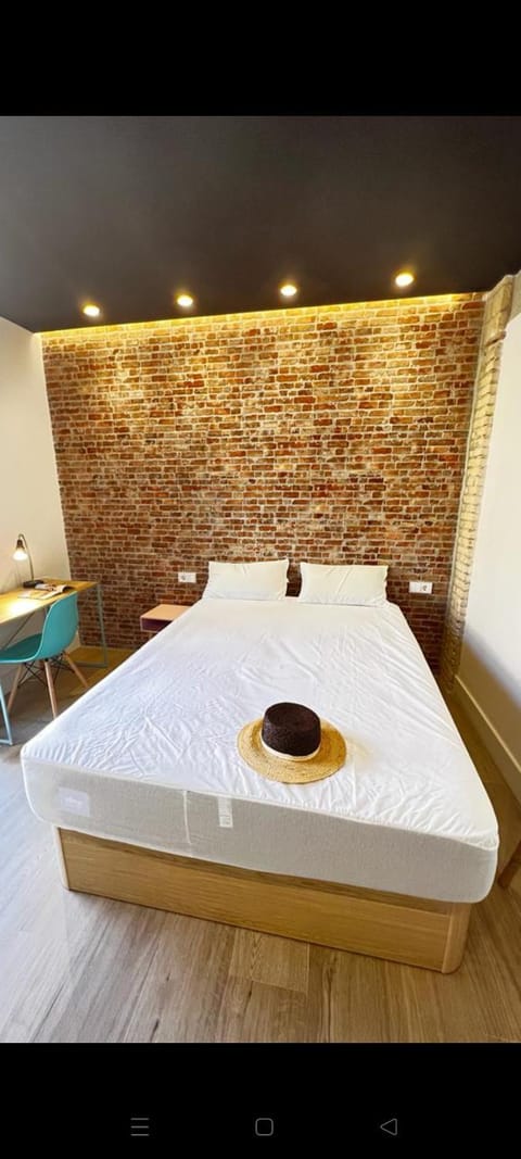 Beach Valencia Rooms Late Checkout 14 h free Netflix Tv Vacation rental in Valencia