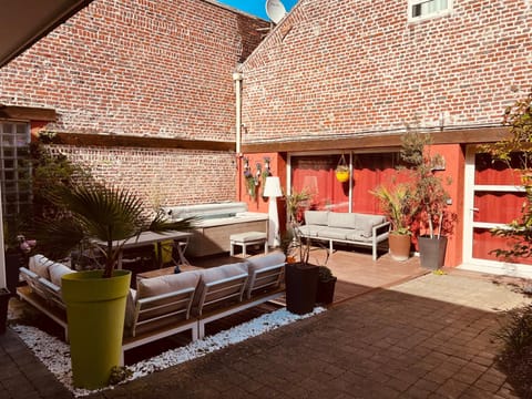 Patio, Balcony/Terrace