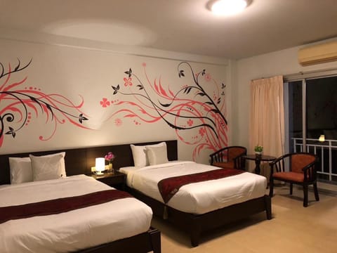 Bed, Photo of the whole room, Bedroom, air conditioner