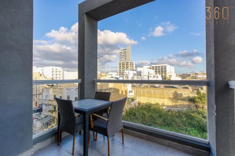 Patio, Day, View (from property/room), Balcony/Terrace, Living room, Seating area