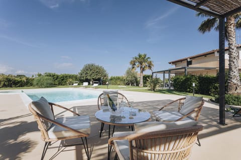 Pool view, Swimming pool, sunbed