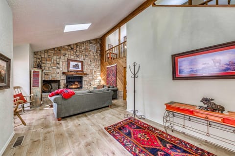 Furnished Deck and Game Room Ruidoso Home! House in Ruidoso