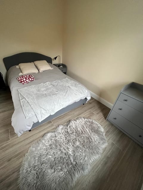 Two bedroom ground floor apartment, professionally managed Apartment in Dublin