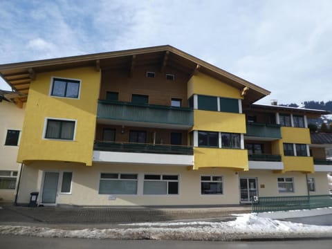 Property building, Winter