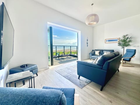 Living room, Sea view