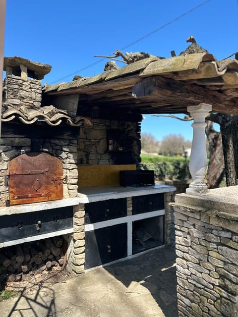 Le Cabanon House in Forcalquier