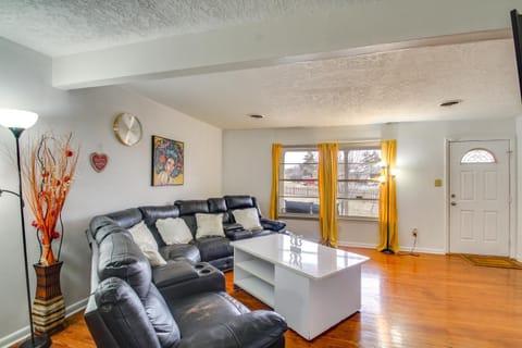 Charming Lawton Escape with Patio and Grills! House in Lawton