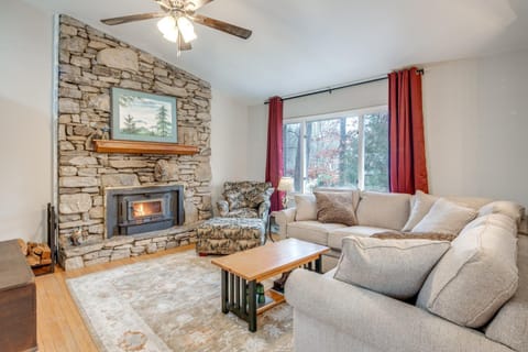 Pet-Friendly Fletcher Home - 13 Mi to Asheville! House in Fletcher