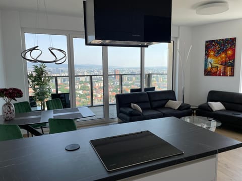 Living room, Dining area, kitchen