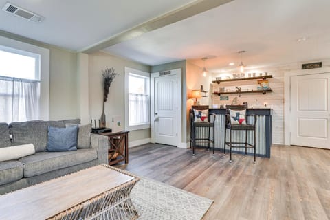 Pottsboro Home with Patio and Grill about 1 Mi to Lake! House in Lake Texoma