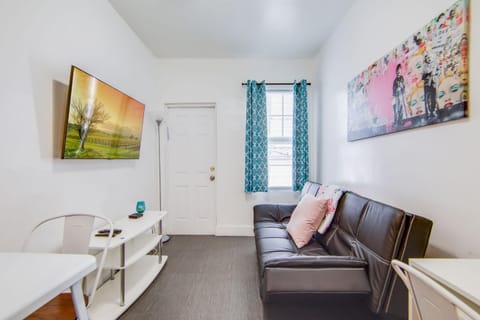 Comfy 1 B/R, Near Ocean Dr & Beach - South Beach Apartment in Flamingo Lummus