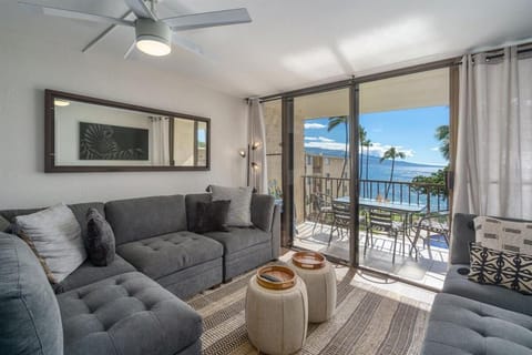 Chic Condo— Renovated & Refurnished 2023 / 2024 House in Maalaea