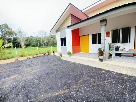 Property building, Day, Natural landscape, Garden