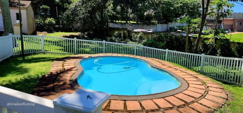 Garden, Swimming pool