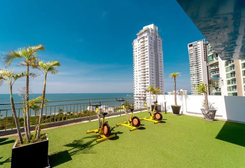 Property building, Patio, Balcony/Terrace, Cycling