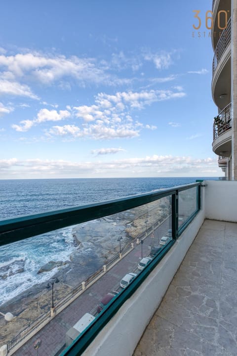 Nearby landmark, Day, Natural landscape, View (from property/room), Balcony/Terrace, Sea view