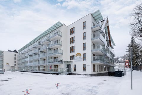 Property building, Facade/entrance, Off site