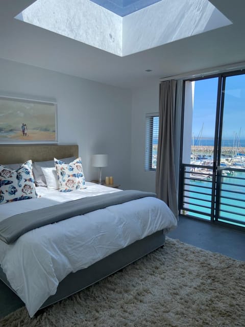 Marina Village 25 Penthouse, Club Mykonos-Langebaan House in Western Cape