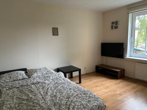 Bed, TV and multimedia