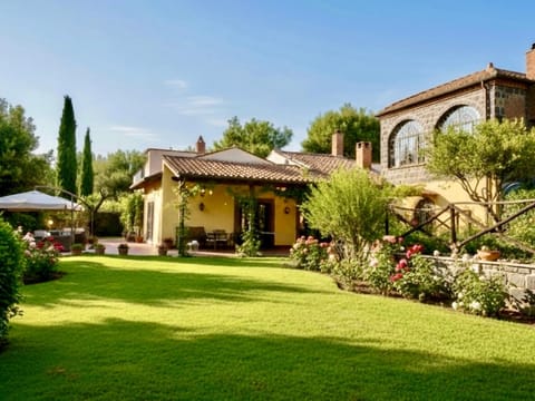 Property building, Natural landscape, Garden