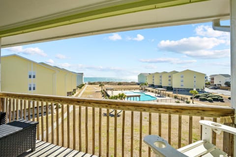 Balcony/Terrace, Pool view
