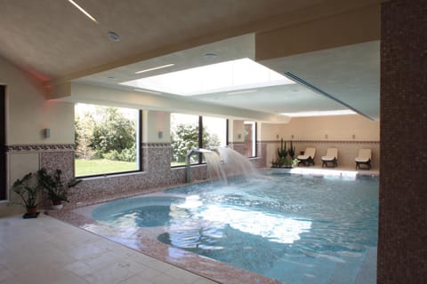 Spa and wellness centre/facilities, Swimming pool