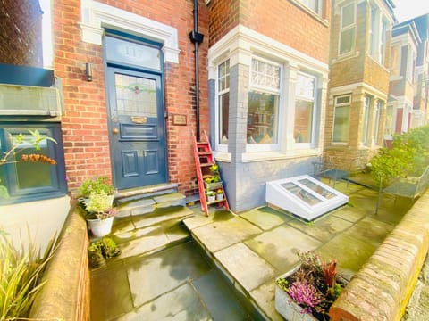 Vere House, Apartment 1, spacious & great location Apartment in Scarborough