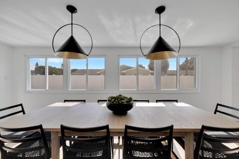 Coastal Oasis in Seminole: Heated Pool Paradise! House in Florida